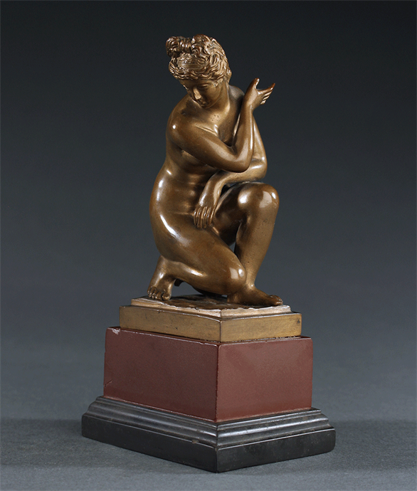 Picture of Grand Tour Cabinet Bronze of Crouching Venus 